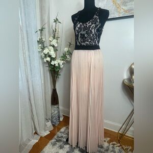 Arden B Elegant Black and Cream Maxi Dress